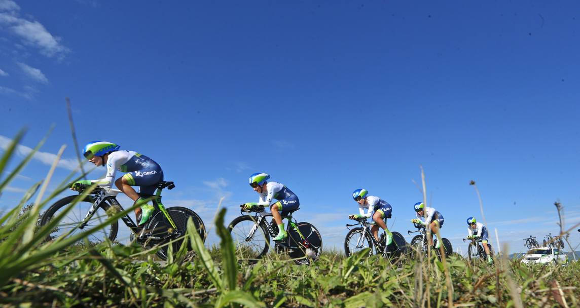 La squadra femminile australiana di ciclismo della Orica GreenEdge, durante la cronometro a squadre dei mondiali di ciclismo a Ponferrada, in Spagna (Ap)
